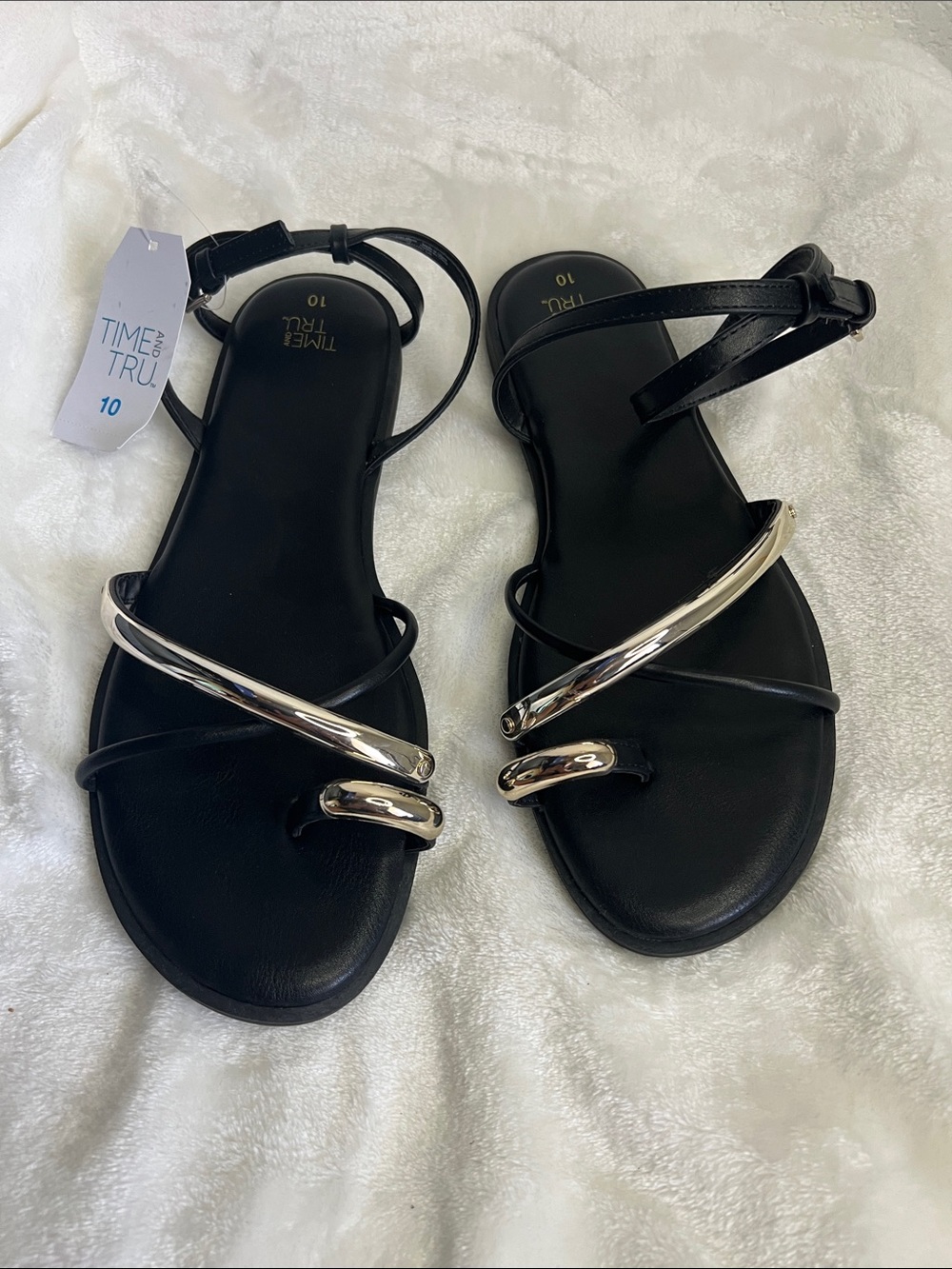 New Time and Tru Black Sandals with Gold Accents - Strappy Flat Sandals size 10